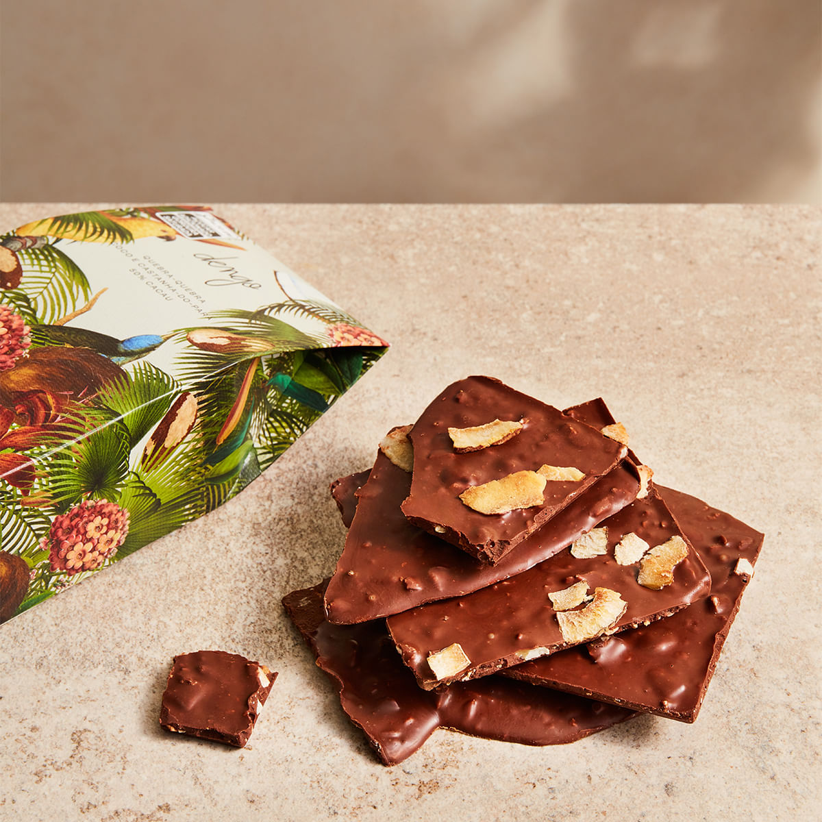 Chocolate Quebra-Quebra Coco Com Castanha do Pará | 200g - Foto 2